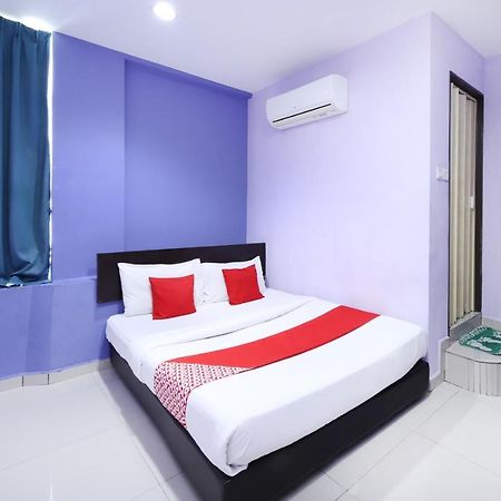 Oyo 90235 Hotel Inap Sri Gombak Batu Caves Exterior foto